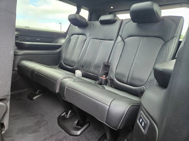 New 2025 Jeep Wagoneer L Series II w/ Convenience Group I image 25