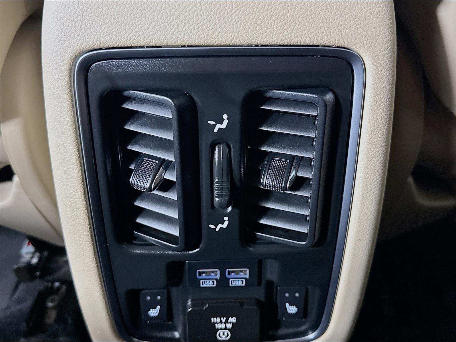 Used 2019 Dodge Durango Citadel w/ Technology Group AWD/4WD image 26