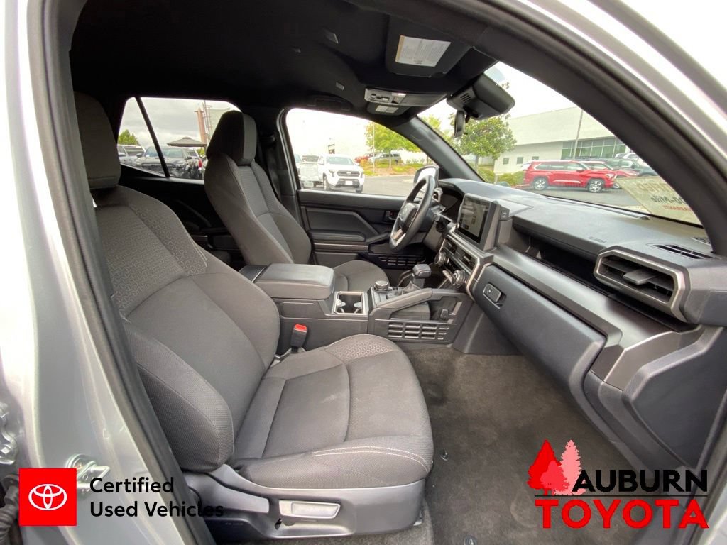 Certified 2025 Toyota 4Runner SR5 AWD/4WD image 16