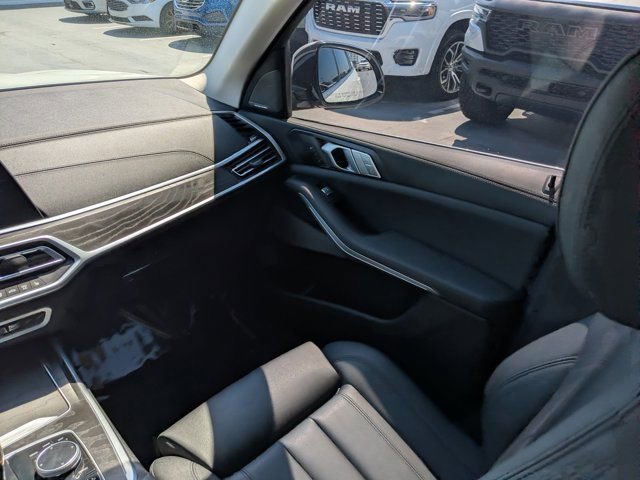 Used 2020 BMW X7 xDrive40i w/ Premium Package image 18