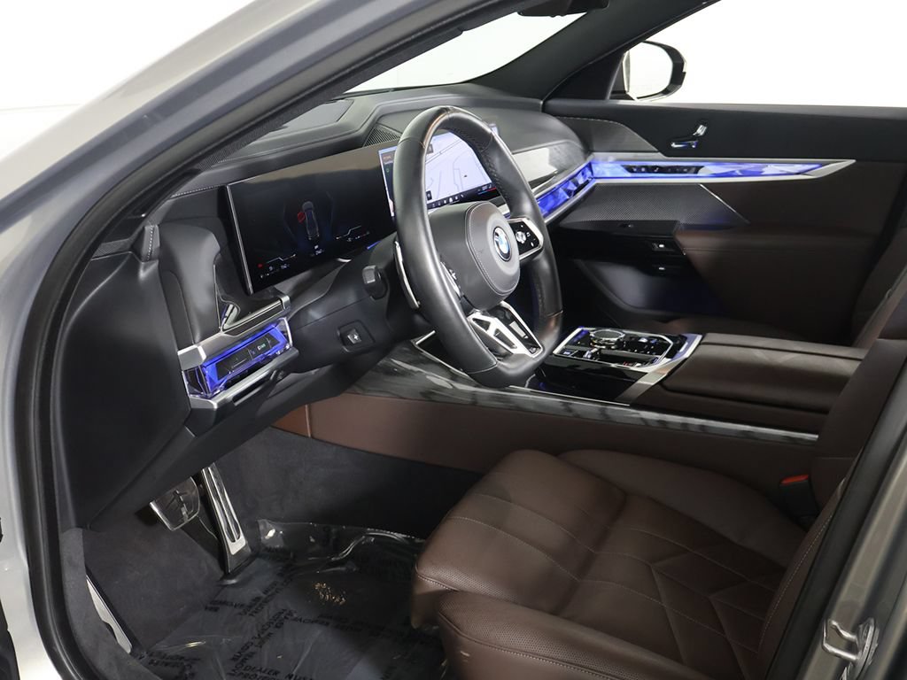 Used 2023 BMW 760i xDrive w/ Parking Assistance Package AWD/4WD image 24