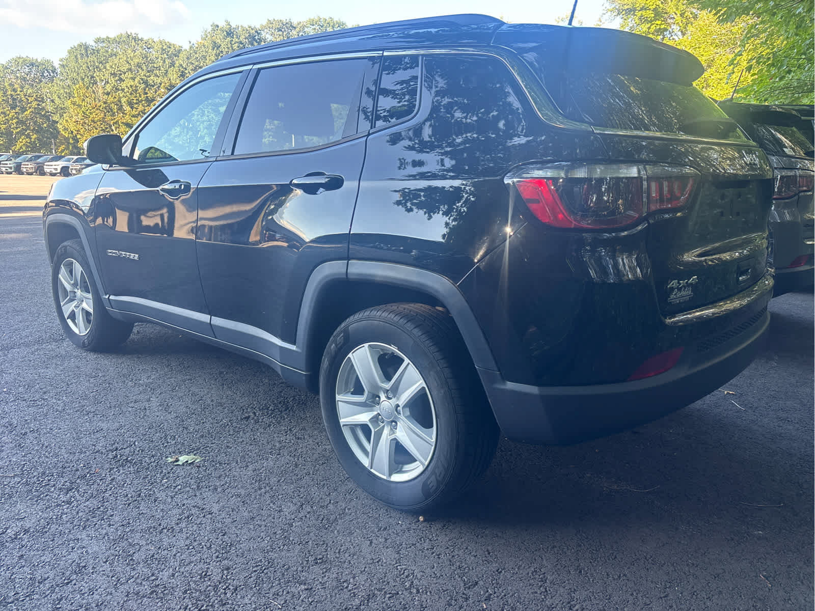 Used 2022 Jeep Compass Latitude w/ Convenience Group AWD/4WD image 4