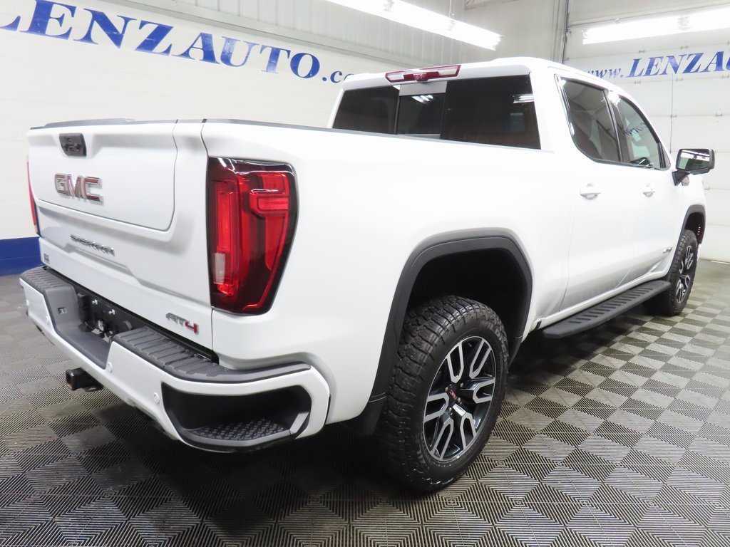 Used 2024 GMC Sierra 1500 AT4 w/ Technology Package image 4