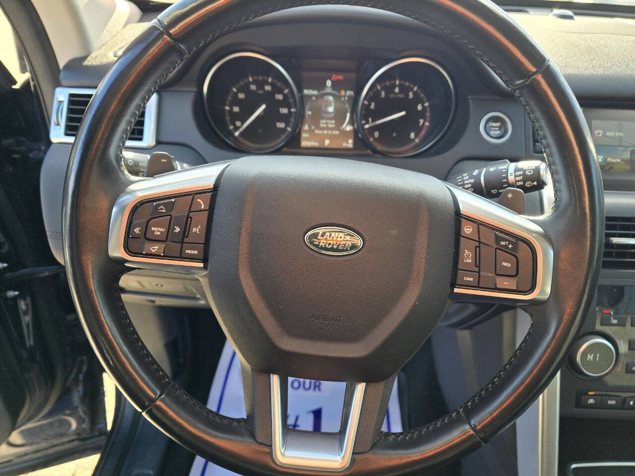 Used 2017 Land Rover Discovery Sport SE image 22