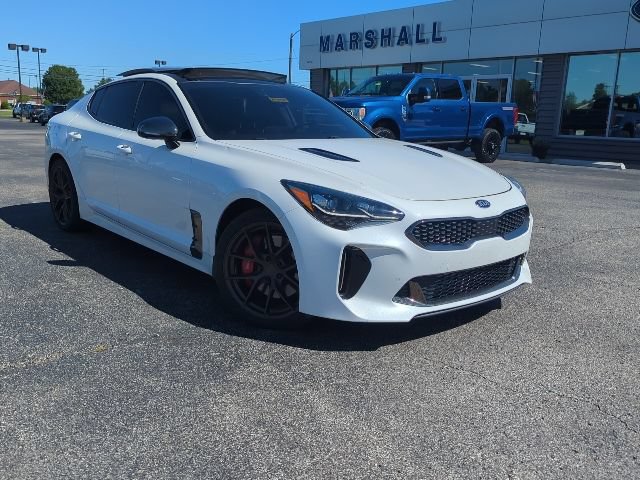 Used 2020 Kia Stinger GT2 AWD/4WD image 3