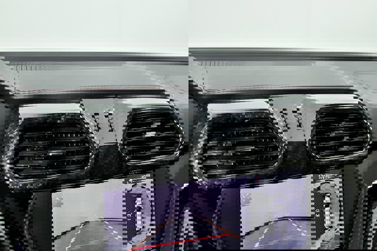 Used 2019 Lamborghini Urus image 39