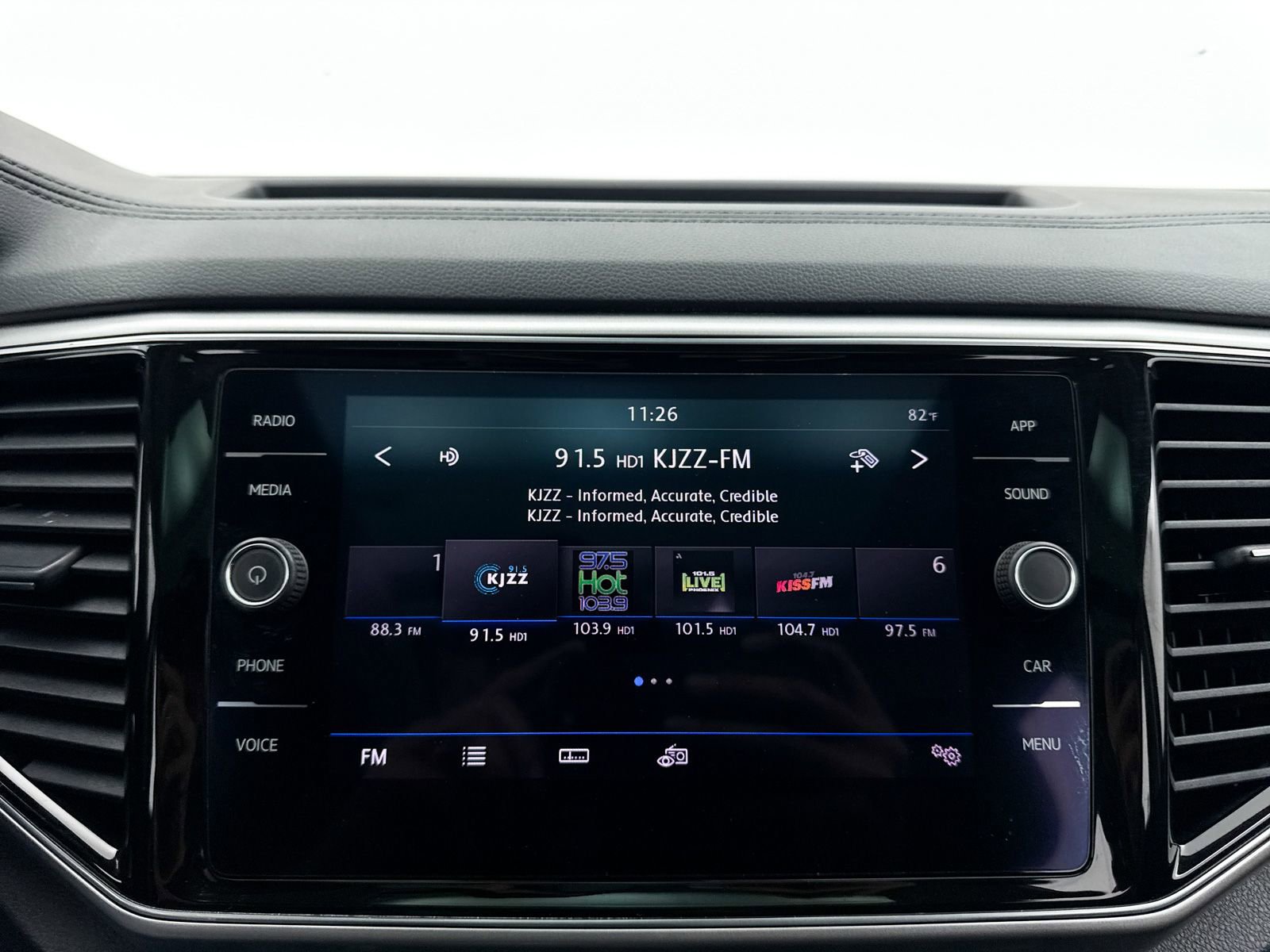Used 2018 Volkswagen Atlas SEL FWD image 21