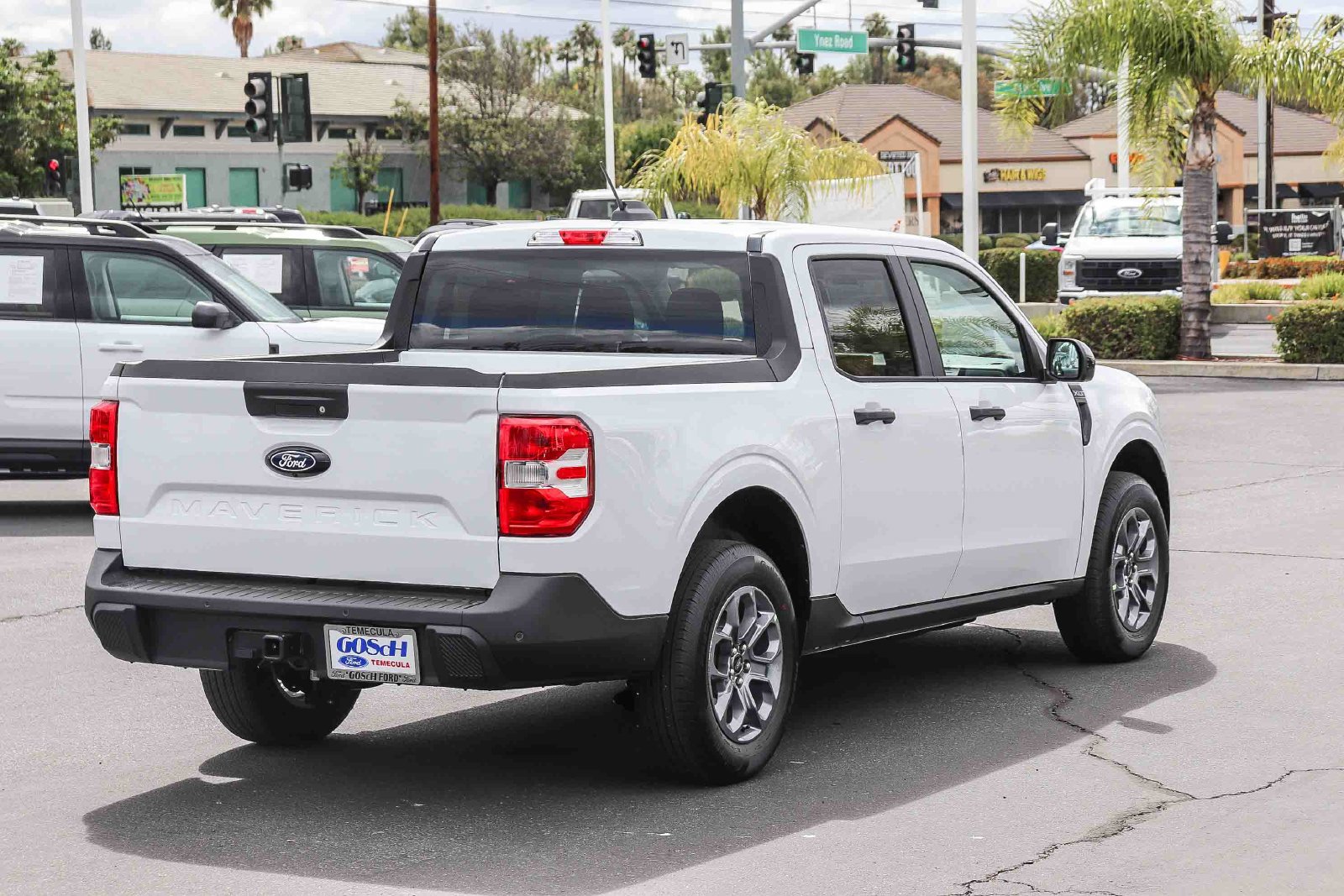 New 2026 Ford Maverick XLT w/ XLT Luxury Package FWD image 5