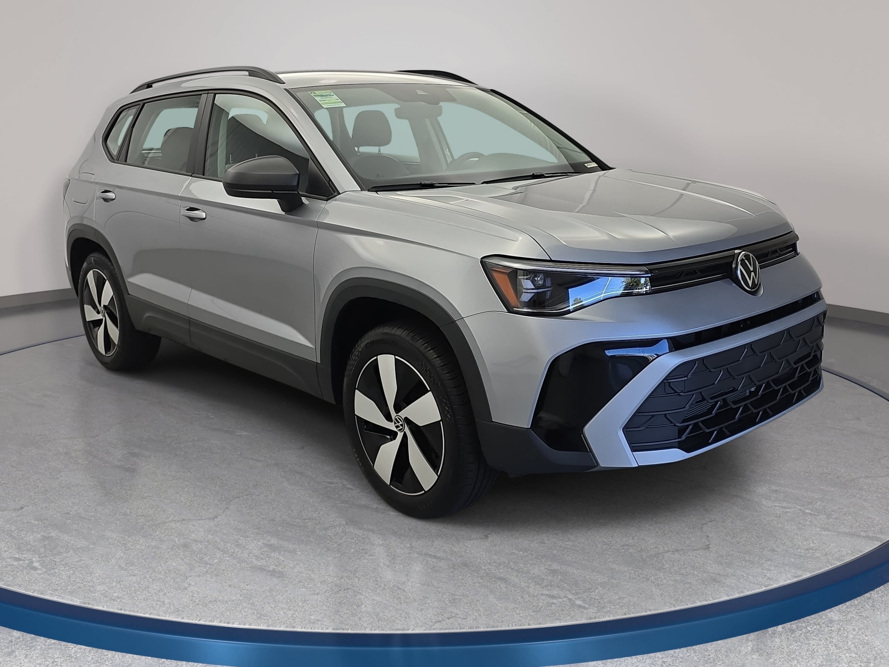 Used 2025 Volkswagen Taos S AWD/4WD image 3