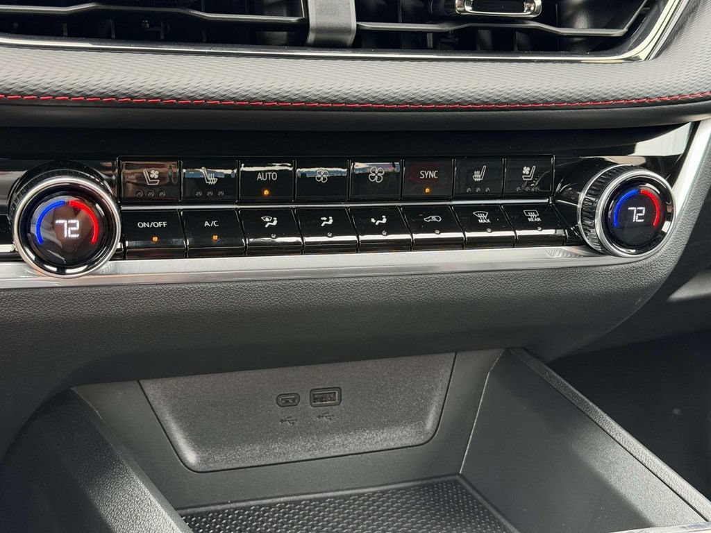 New 2027 Chevrolet Equinox RS w/ Convenience Package III AWD/4WD image 18