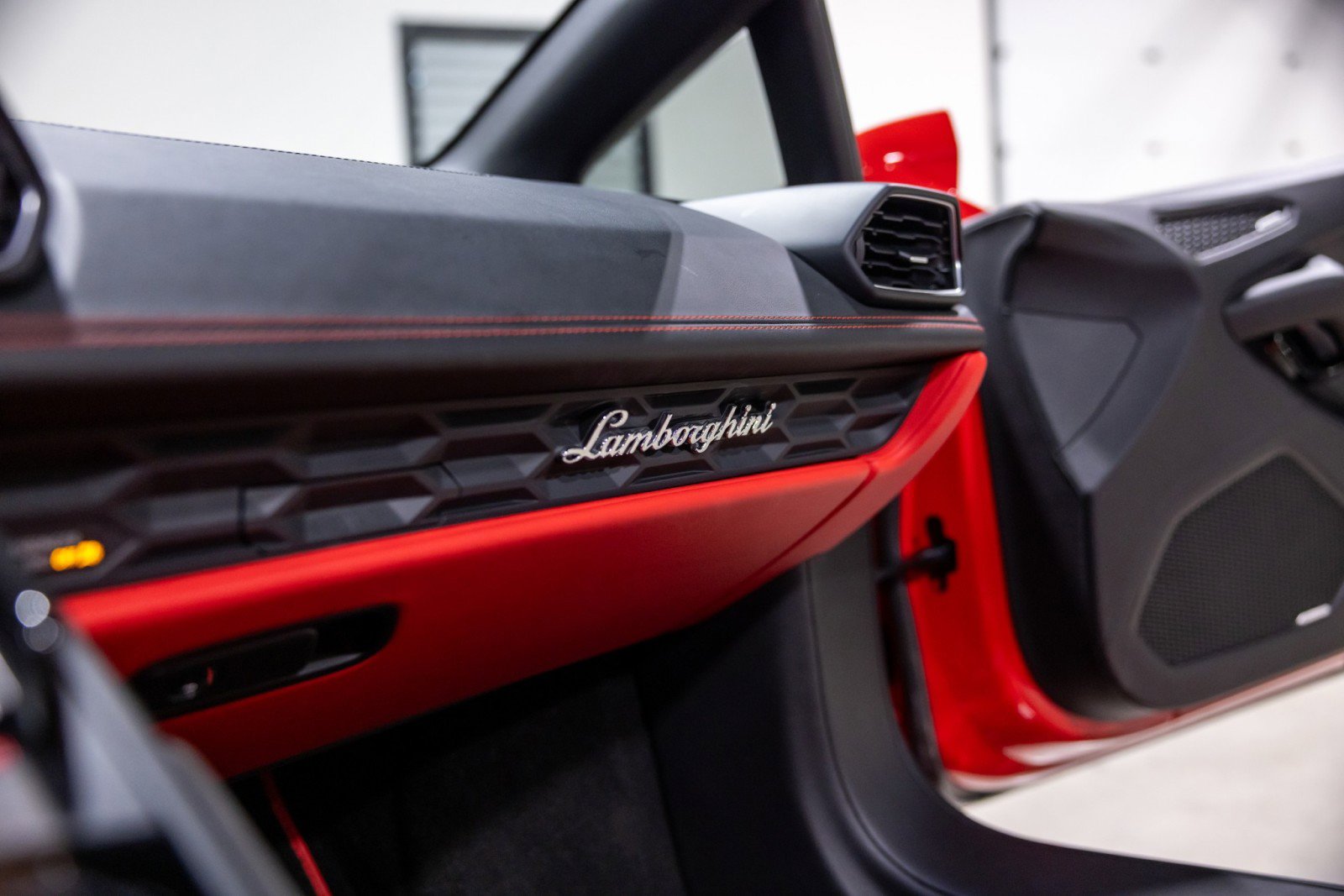 Used 2017 Lamborghini Huracan LP 610-4 image 47