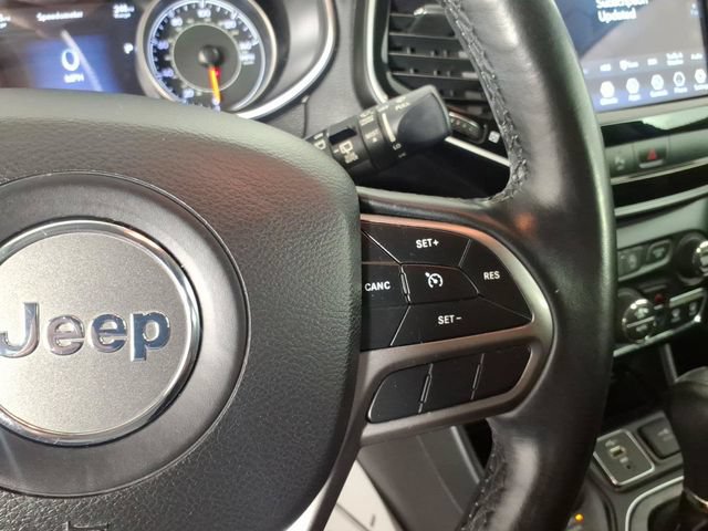 Used 2019 Jeep Cherokee Limited AWD/4WD image 18