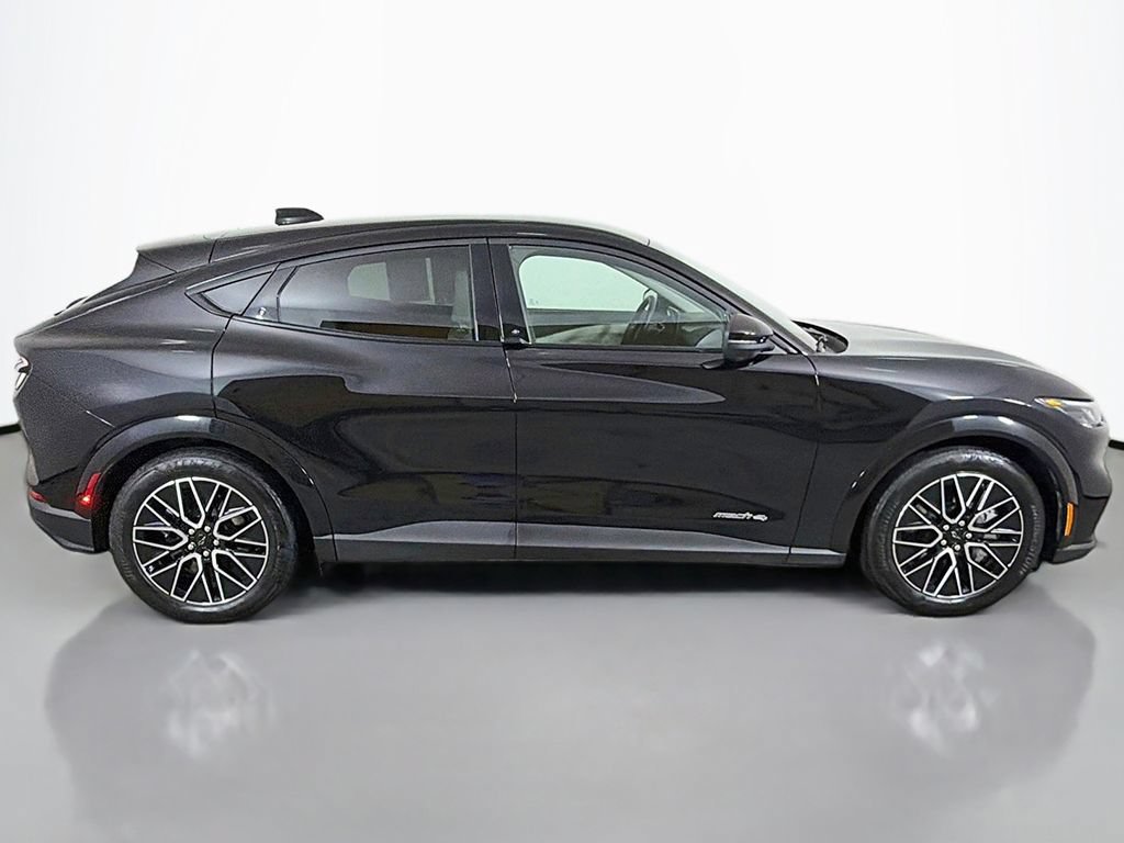 Used 2025 Ford Mustang Mach-E Premium AWD/4WD image 18