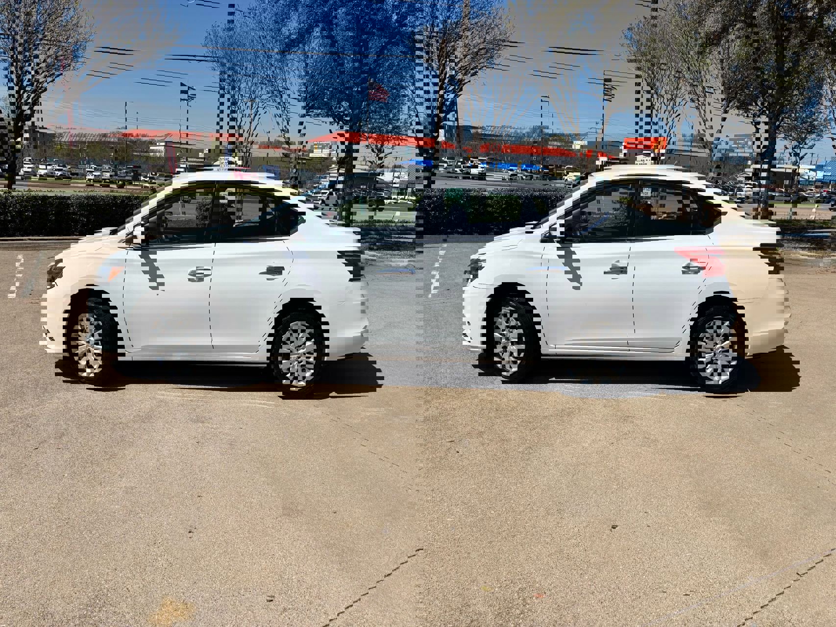 Used 2018 Nissan Sentra S image 11