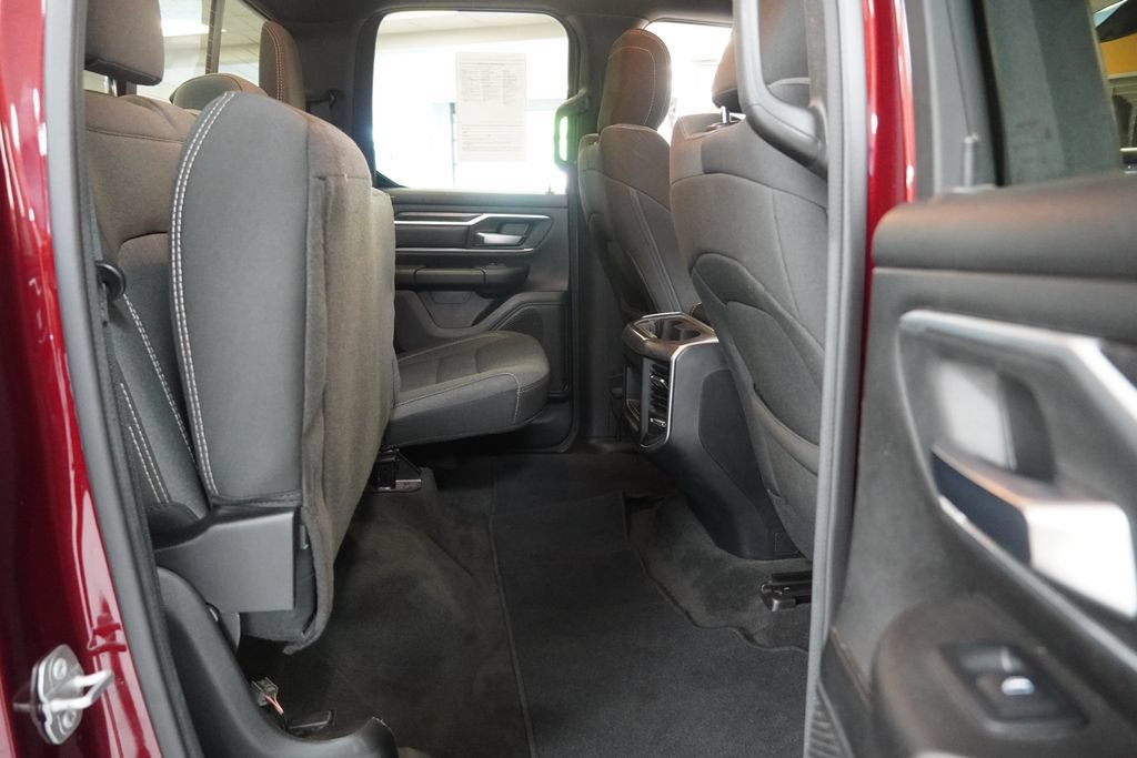 Used 2023 RAM 1500 Big Horn AWD/4WD image 32