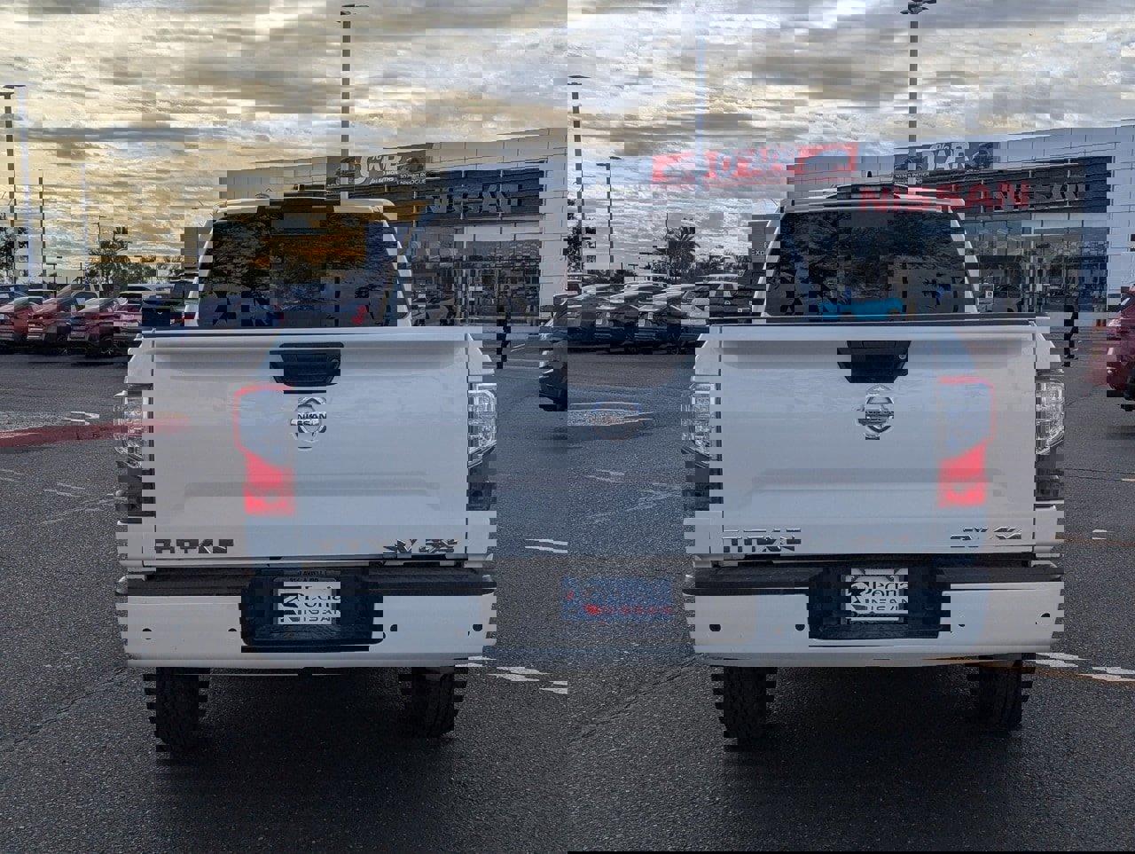 Certified 2022 Nissan Titan SV image 5