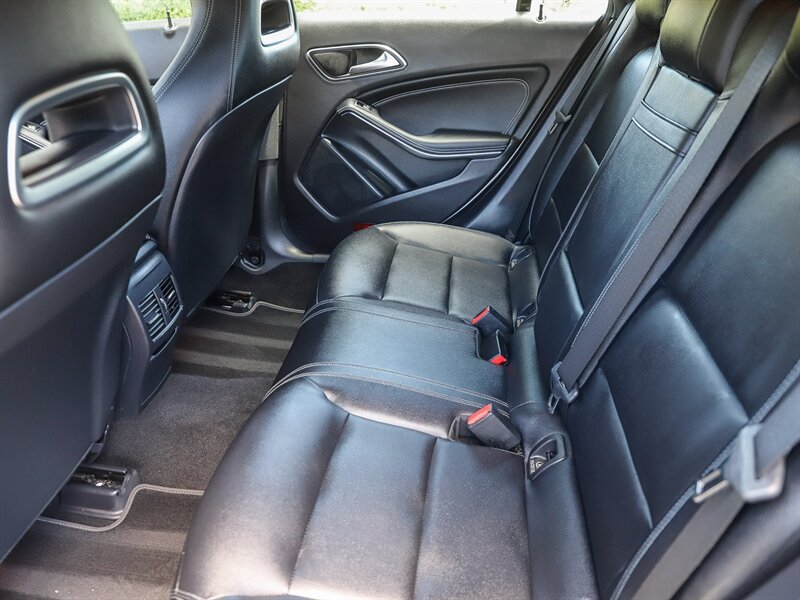 Used 2019 Mercedes-Benz CLA 250 image 24