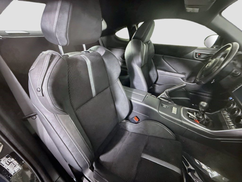 Used 2022 Toyota GR86 Premium RWD image 26