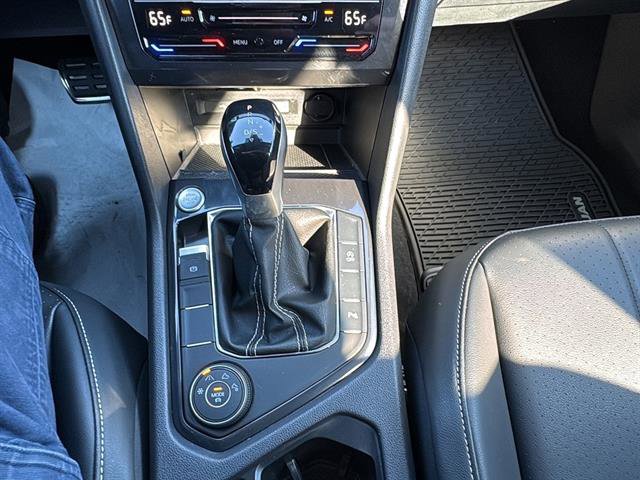 Certified 2024 Volkswagen Tiguan SE R-Line image 25