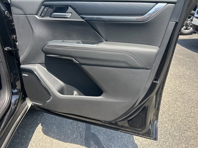 New 2026 GMC Acadia Elevation w/ Black Edition AWD/4WD image 18