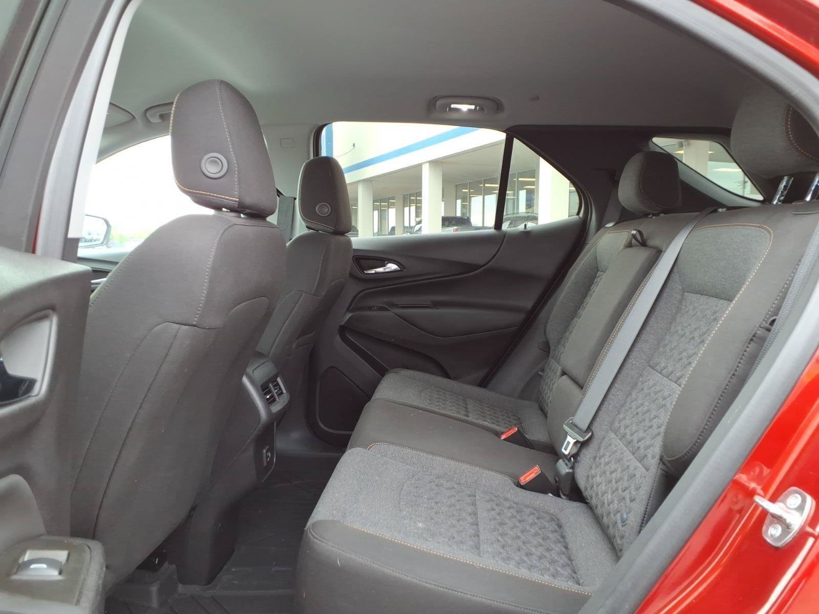 Used 2024 Chevrolet Equinox LT w/ LPO, Floor Liner Package FWD image 10