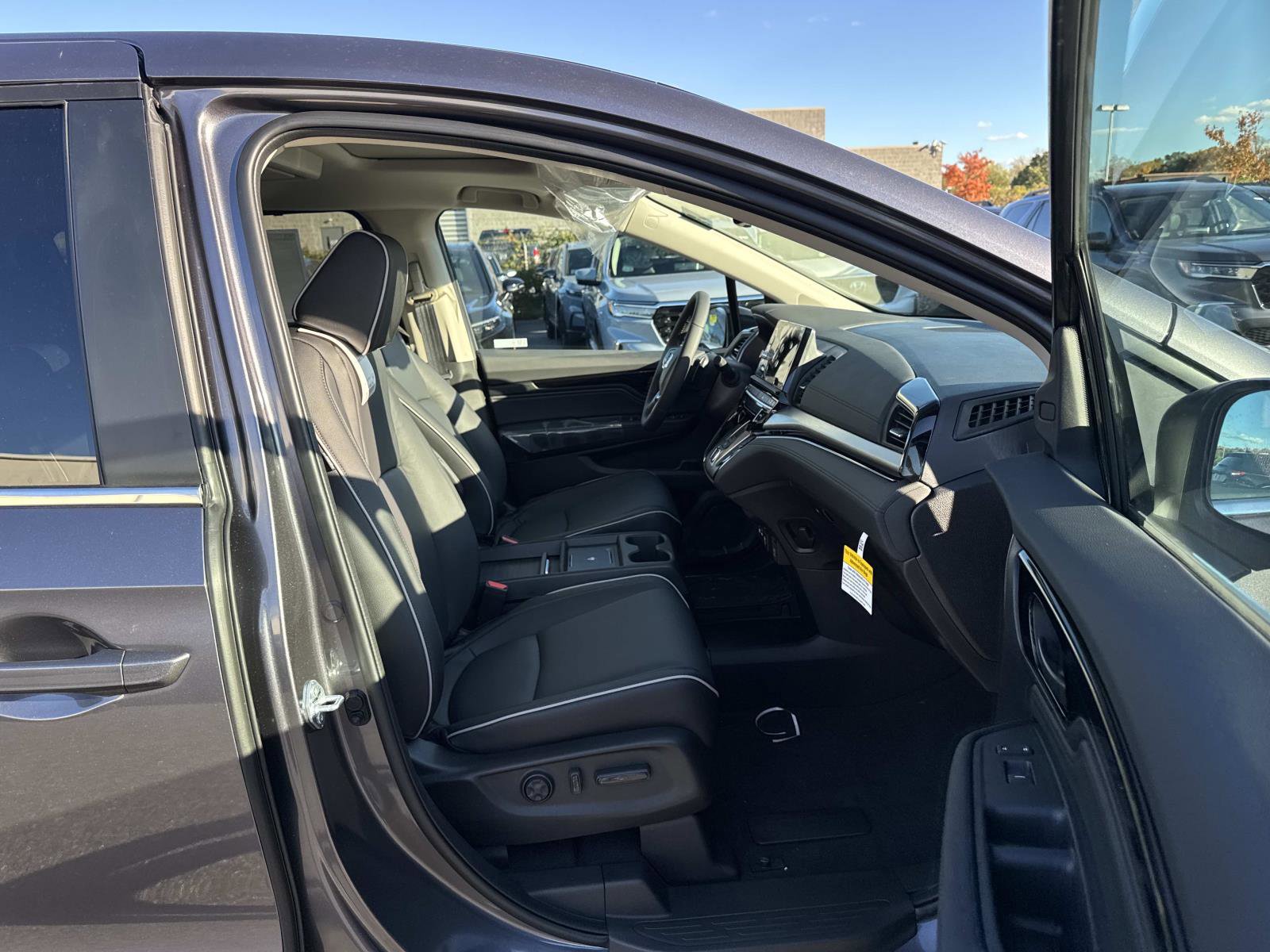New 2026 Honda Odyssey Touring image 10