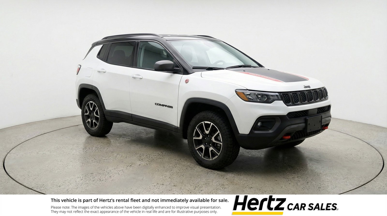 Used 2025 Jeep Compass Trailhawk image 1