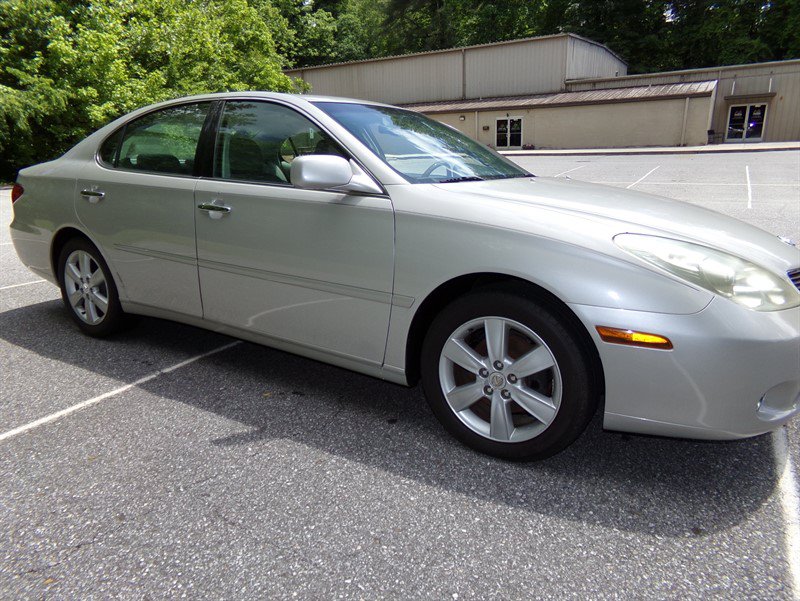Used 2005 Lexus ES 330 FWD image 5