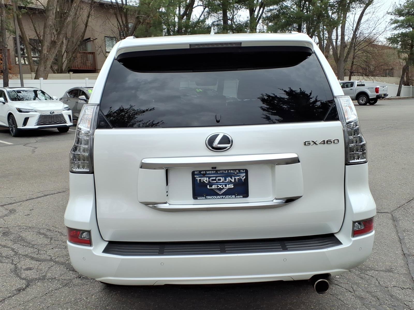 Certified 2022 Lexus GX 460 Premium w/ Premium Plus Package image 5