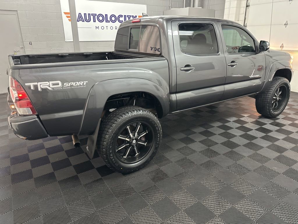Used 2015 Toyota Tacoma 4x4 Double Cab w/ TRD Sport Package image 10