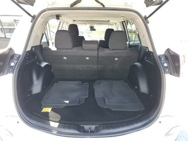 Used 2018 Toyota RAV4 XLE image 20