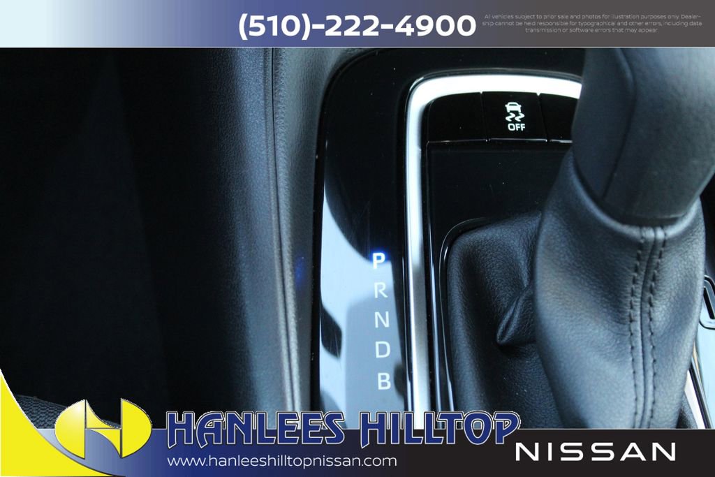 Used 2025 Toyota Corolla LE image 20