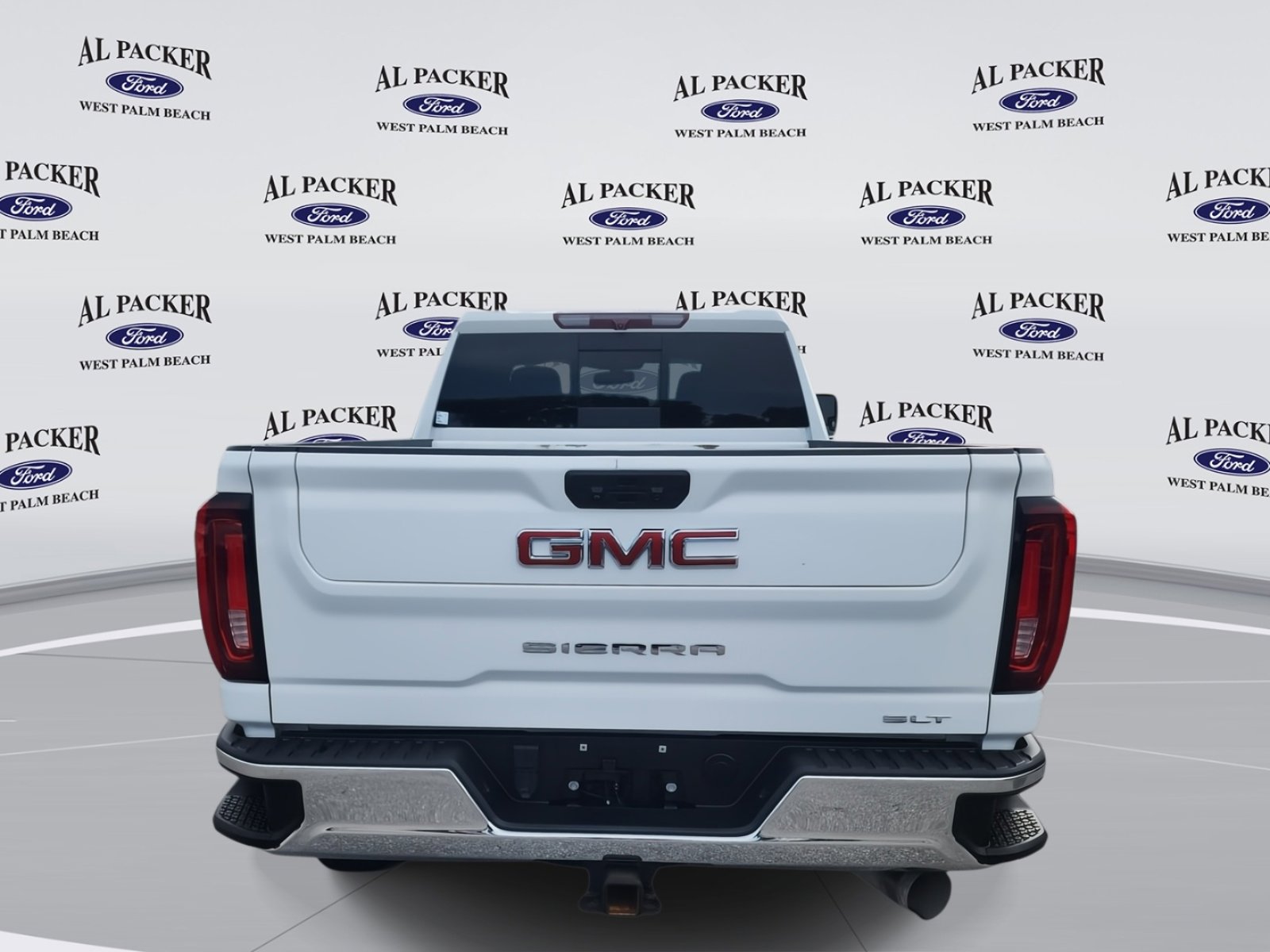 Used 2023 GMC Sierra 2500 SLT w/ SLT Convenience Package image 4