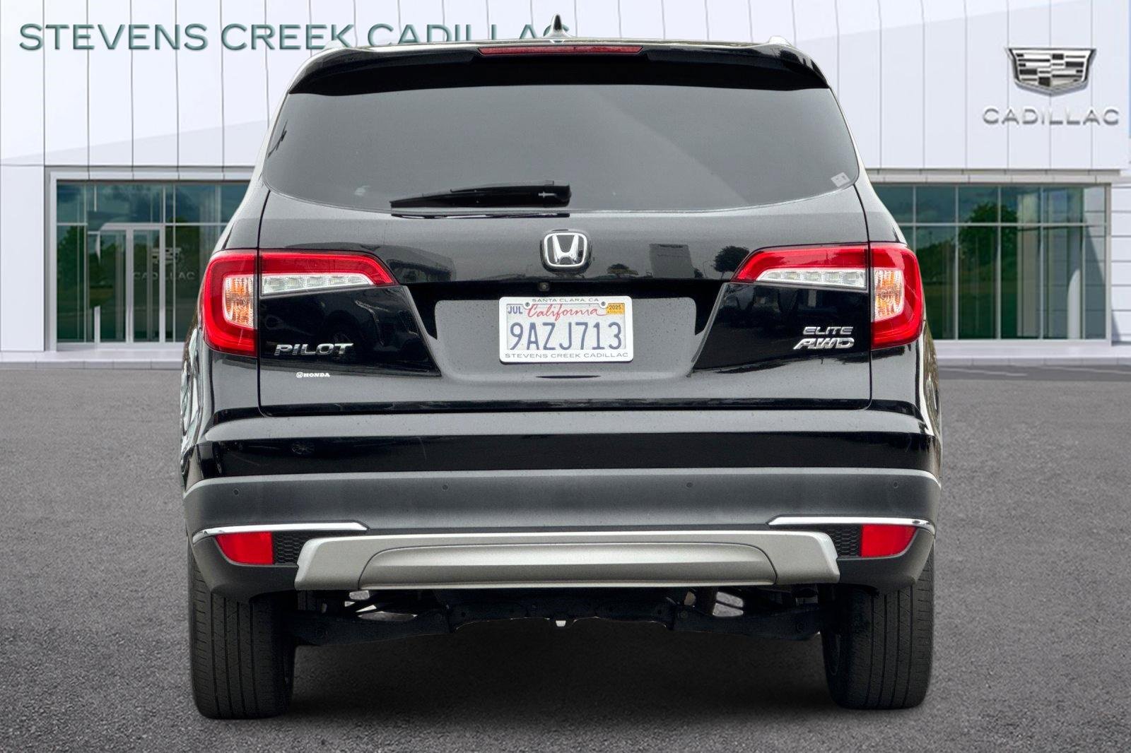 Used 2022 Honda Pilot Elite image 4