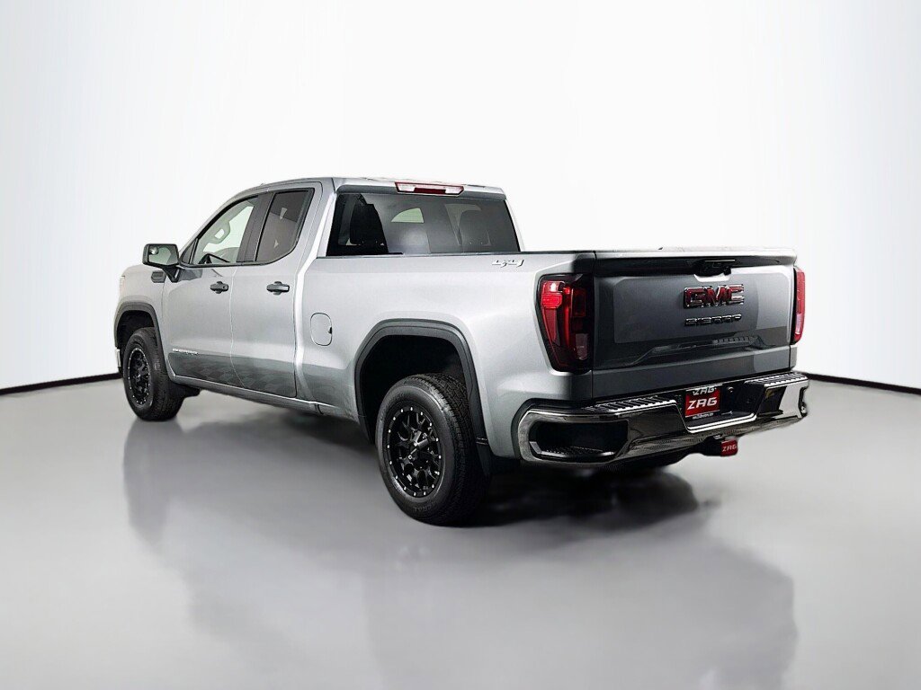 Used 2025 GMC Sierra 1500 Pro w/ Pro Value Package image 3