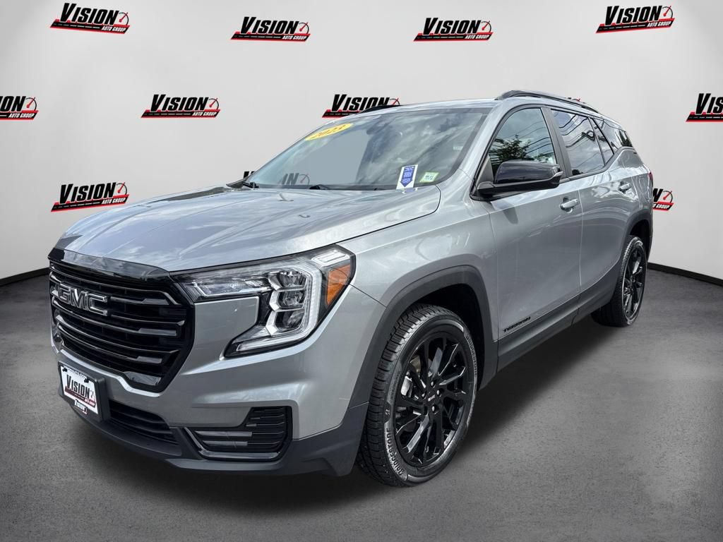 Used 2023 GMC Terrain SLE w/ Driver Convenience Package