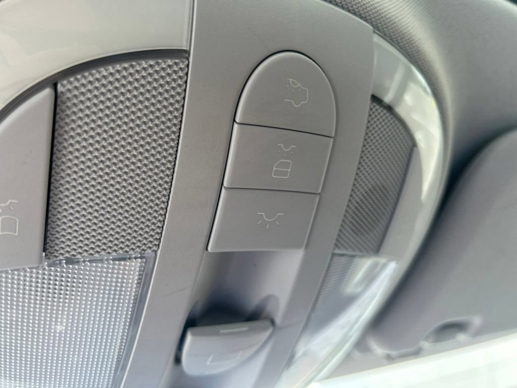Used 2007 Mercedes-Benz E 350 4MATIC Sedan image 26