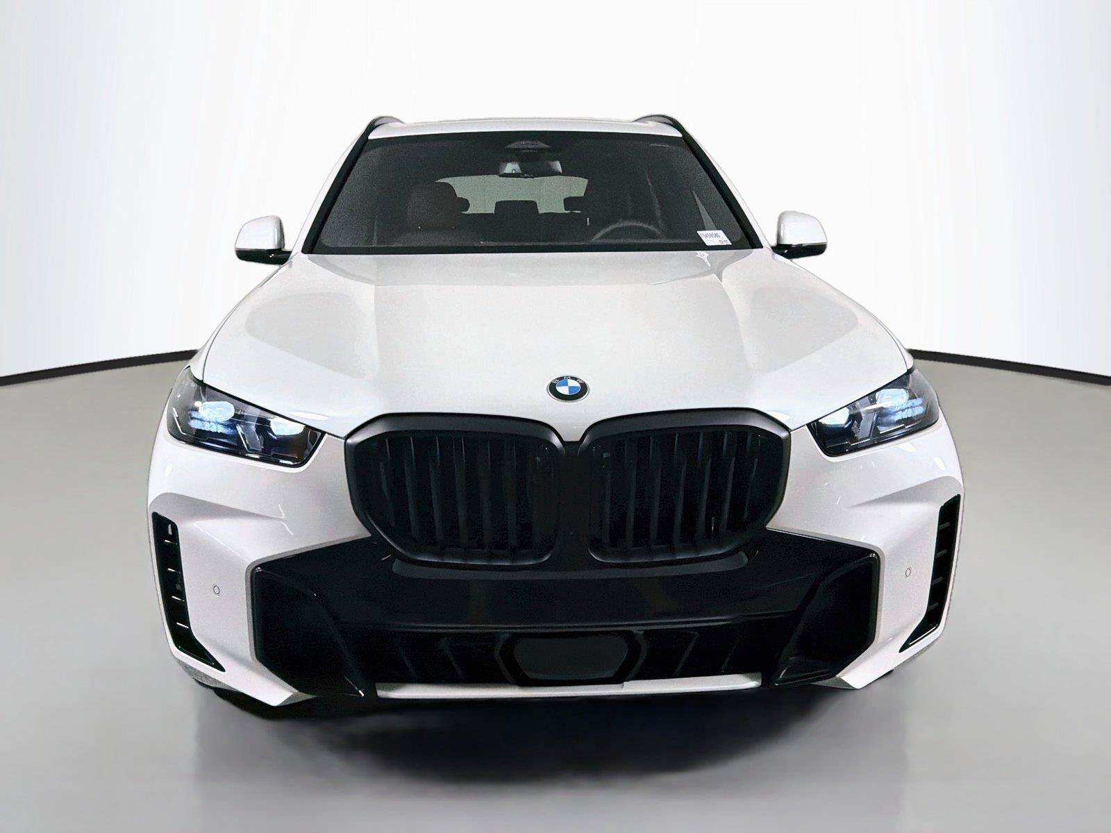 New 2026 BMW X5 sDrive40i w/ M Sport Package RWD image 2
