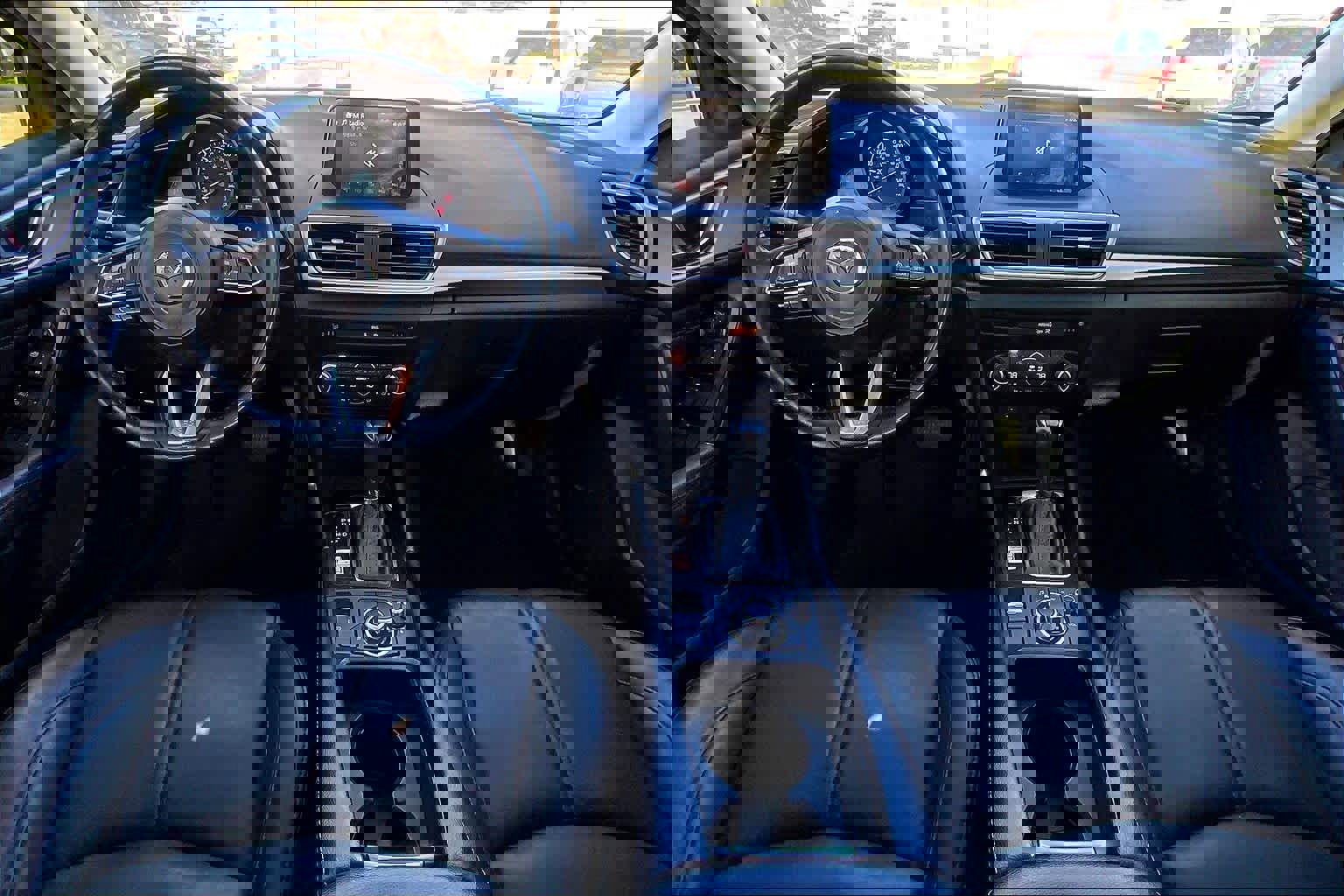 Used 2017 MAZDA MAZDA3 Touring w/ Popular Equipment Package image 15