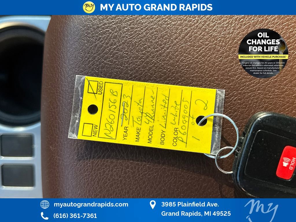 Used 2023 Toyota 4Runner Limited AWD/4WD image 38