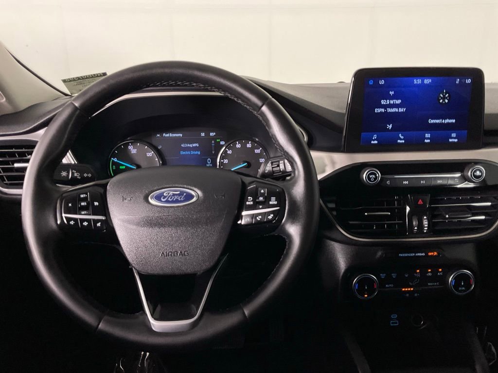 Used 2022 Ford Escape SE w/ Convenience Package FWD image 17