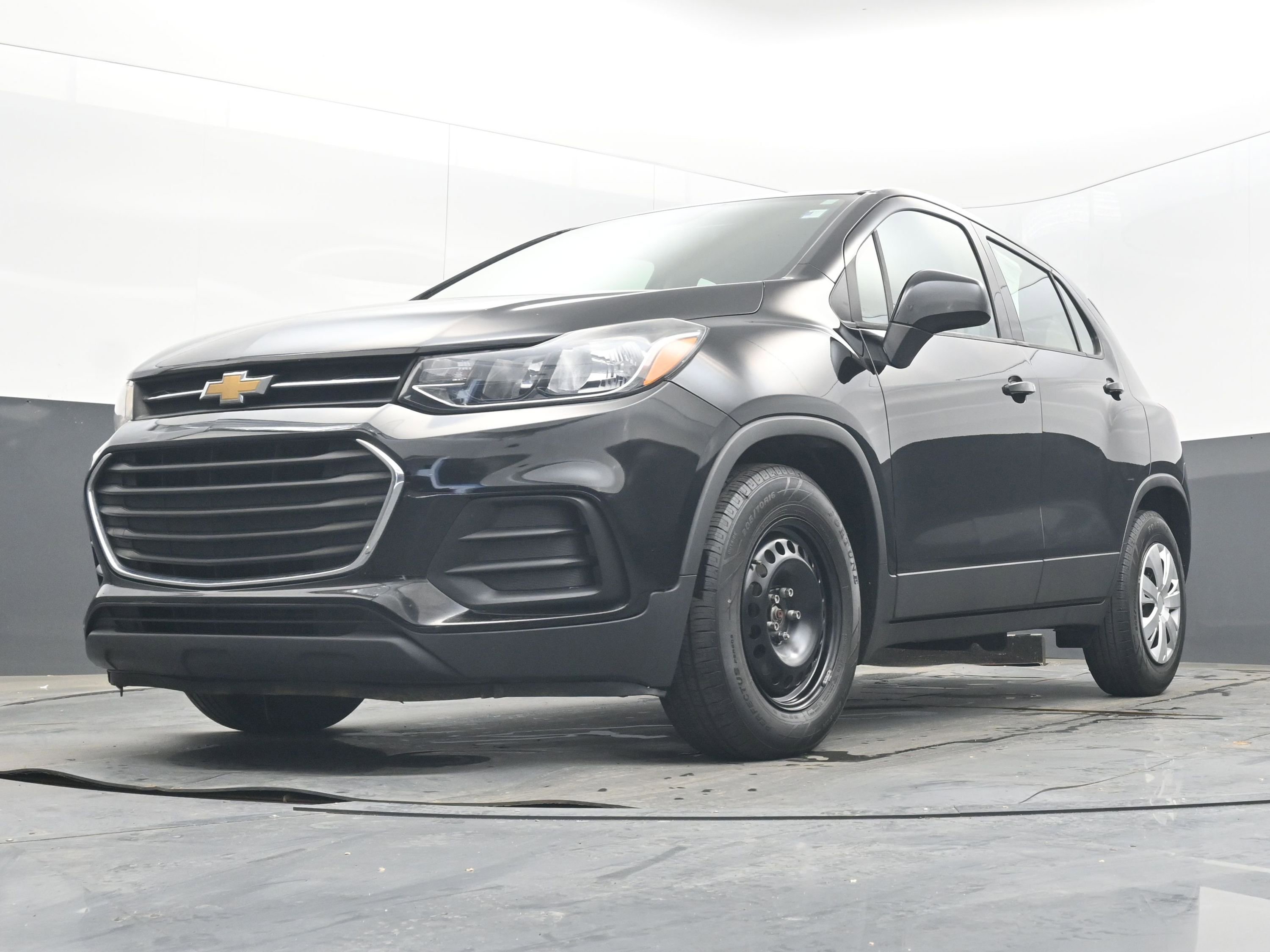 Used 2018 Chevrolet Trax LS image 20