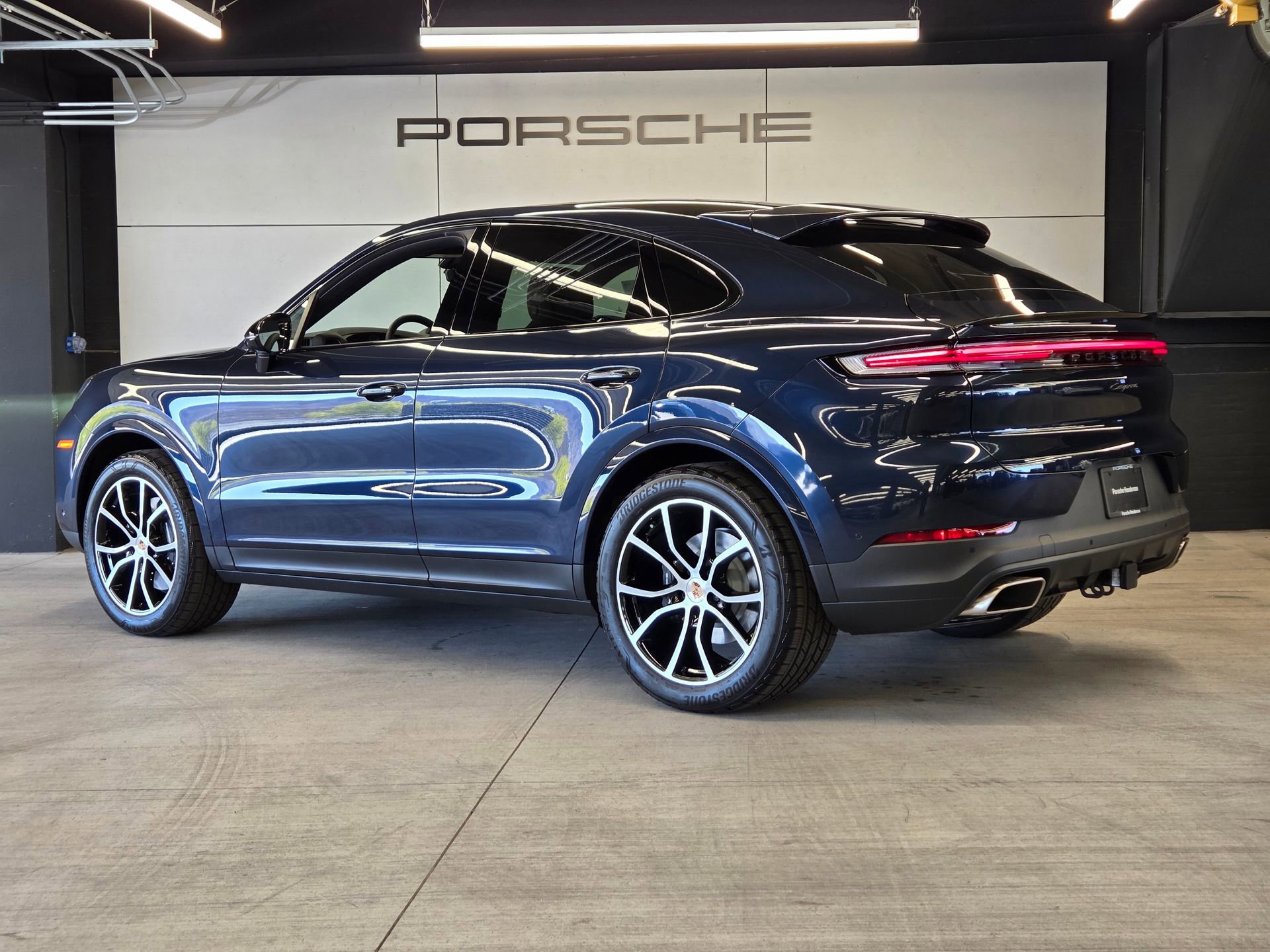 New 2026 Porsche Cayenne Coupe AWD/4WD image 3