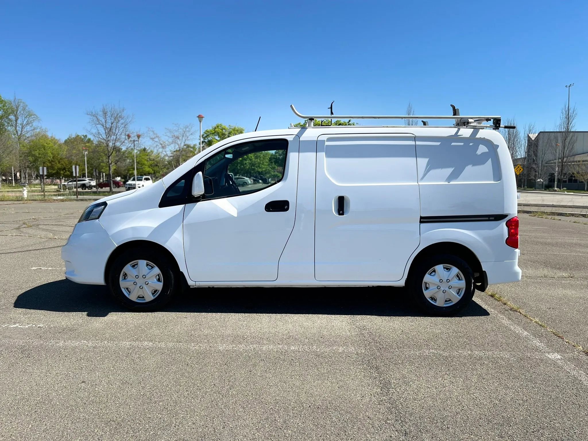 Used 2021 Nissan NV200 S image 8