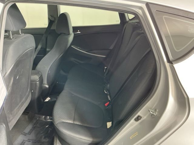 Used 2013 Hyundai Accent SE image 22