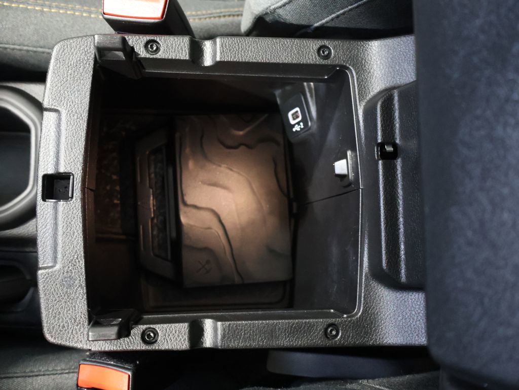 Used 2024 Jeep Wrangler Unlimited w/ Convenience Group image 34