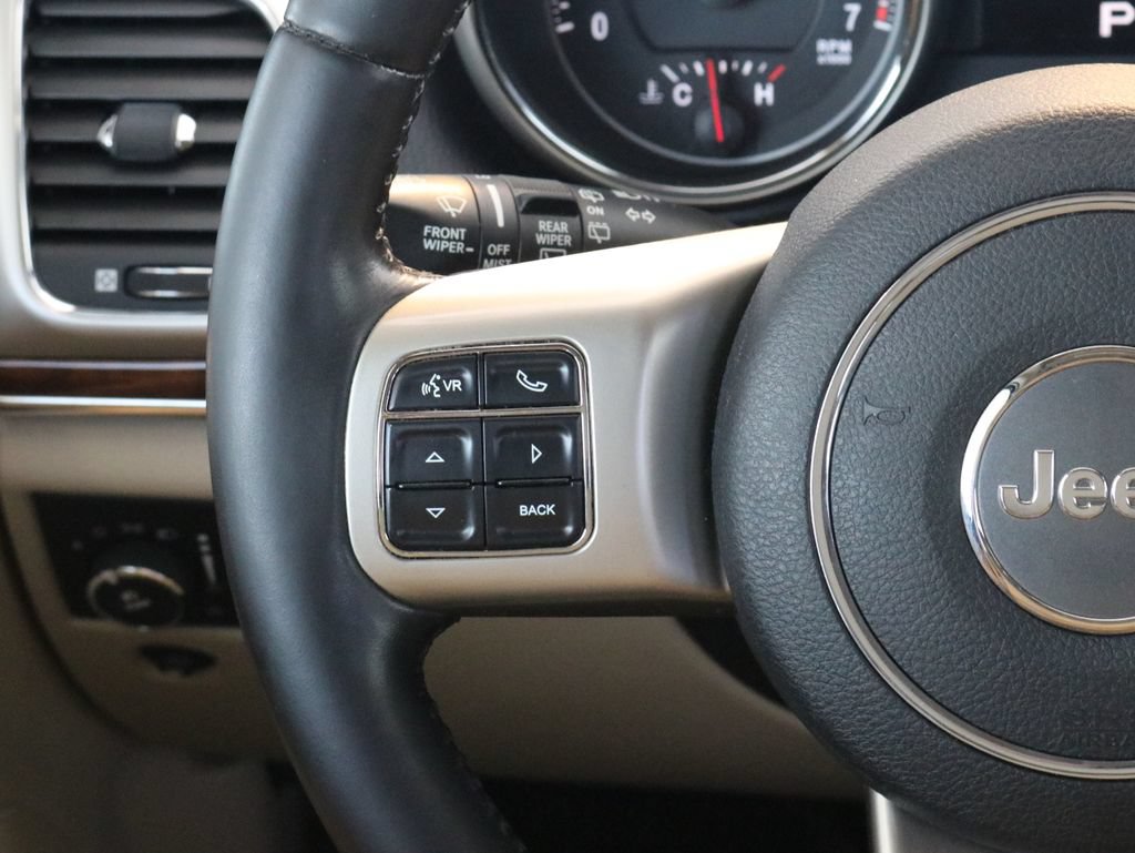 Used 2011 Jeep Grand Cherokee Limited w/ Trailer Tow Group AWD/4WD image 11