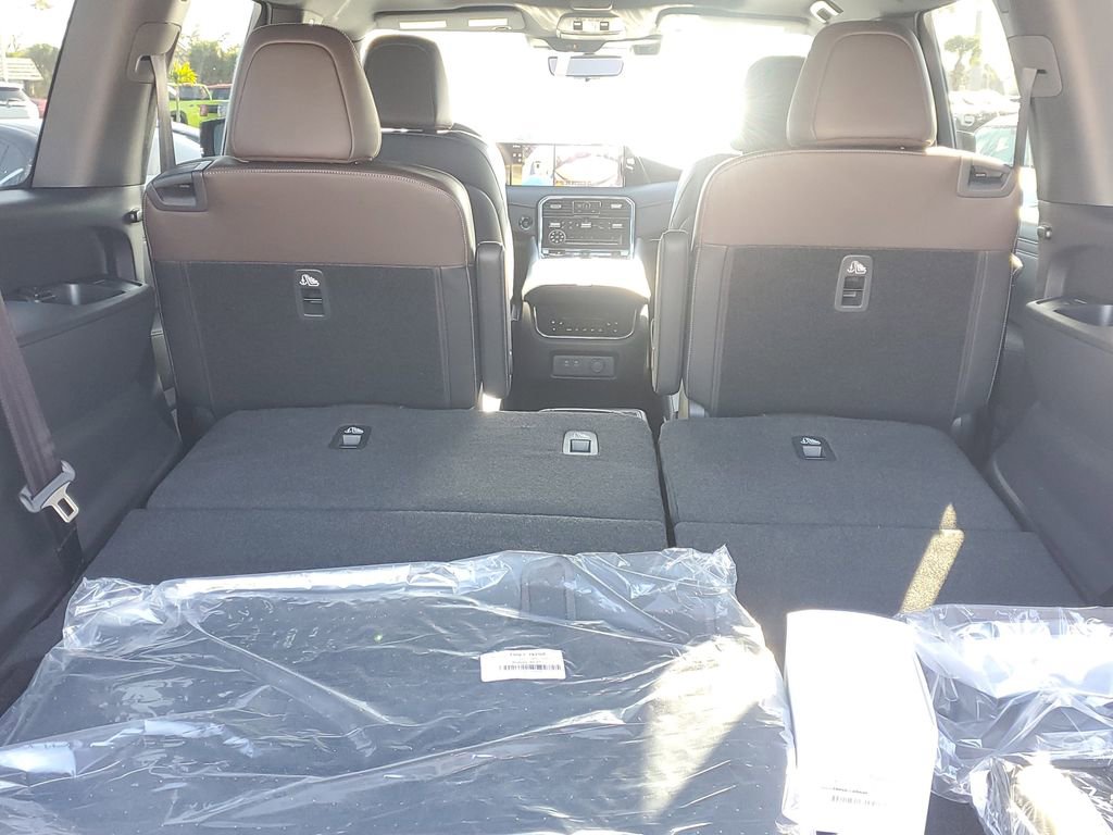 New 2026 Nissan Armada Platinum AWD/4WD image 6