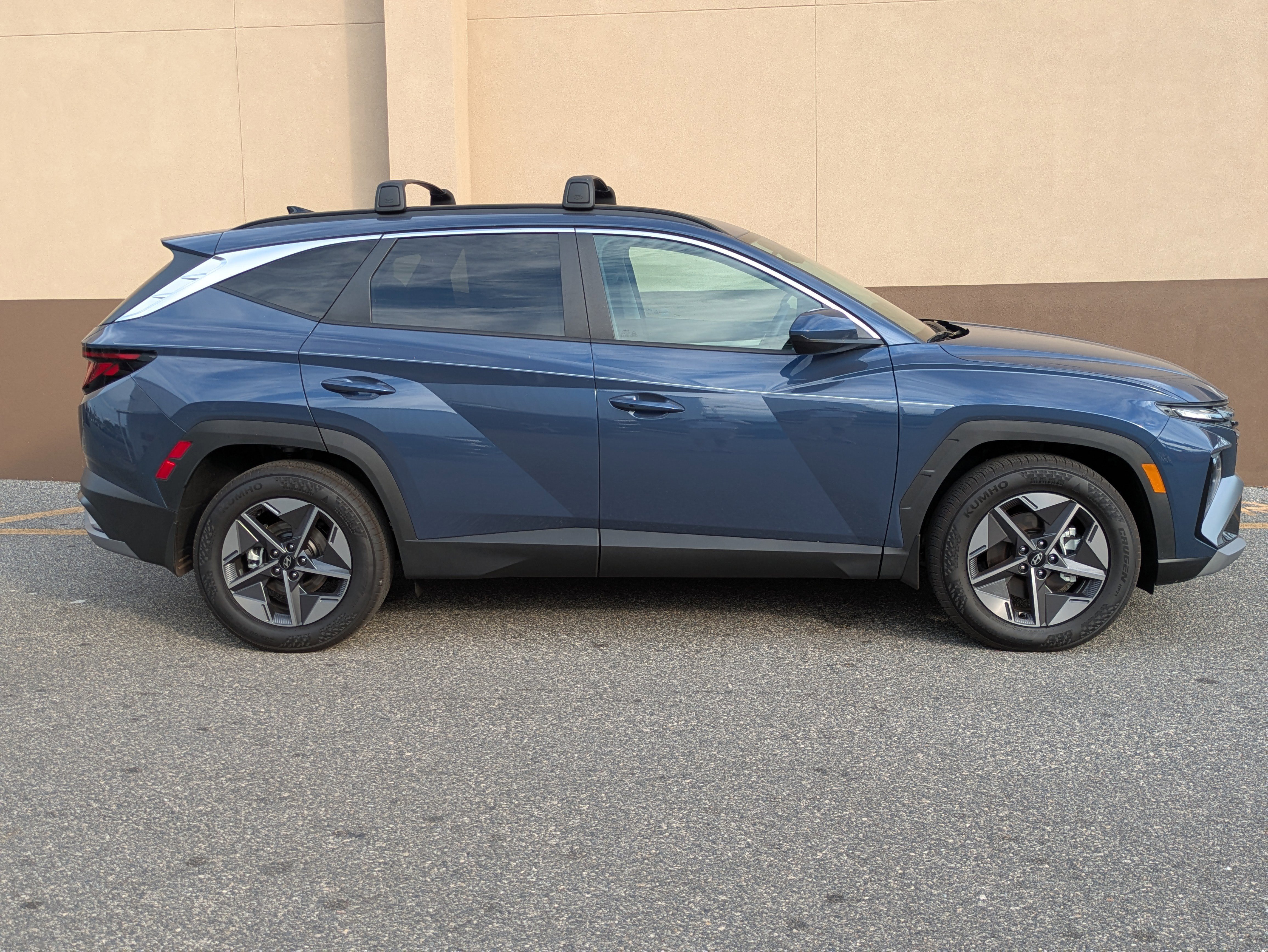 New 2026 Hyundai Tucson SEL image 3