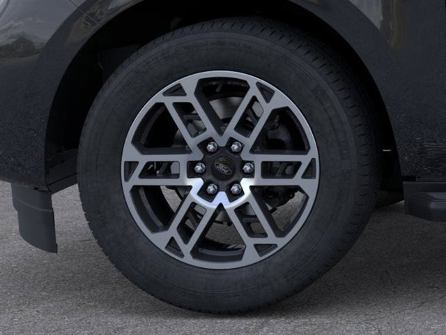 New 2025 Ford Expedition Active image 19